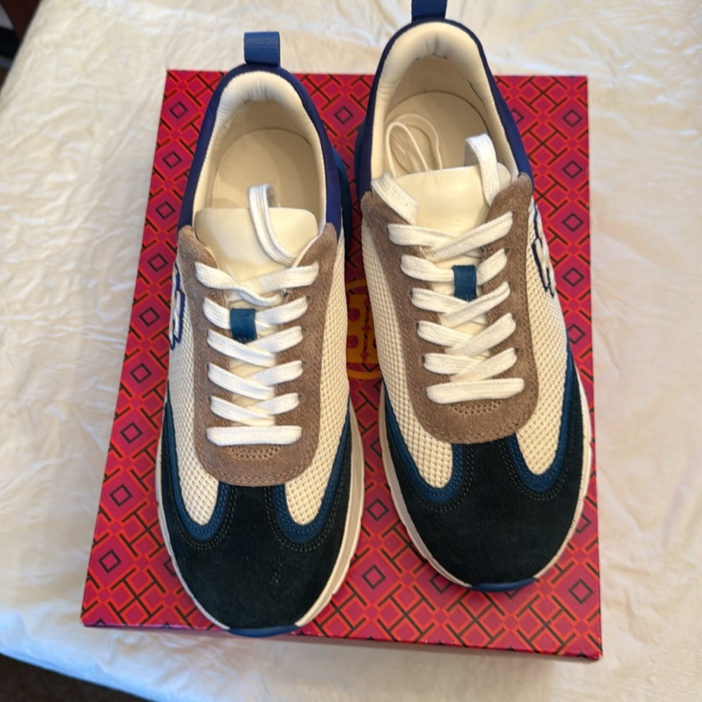 Tory Burch Lucky Trainer Stylish Beige and Blue Sneakers - Picture 5 of 7